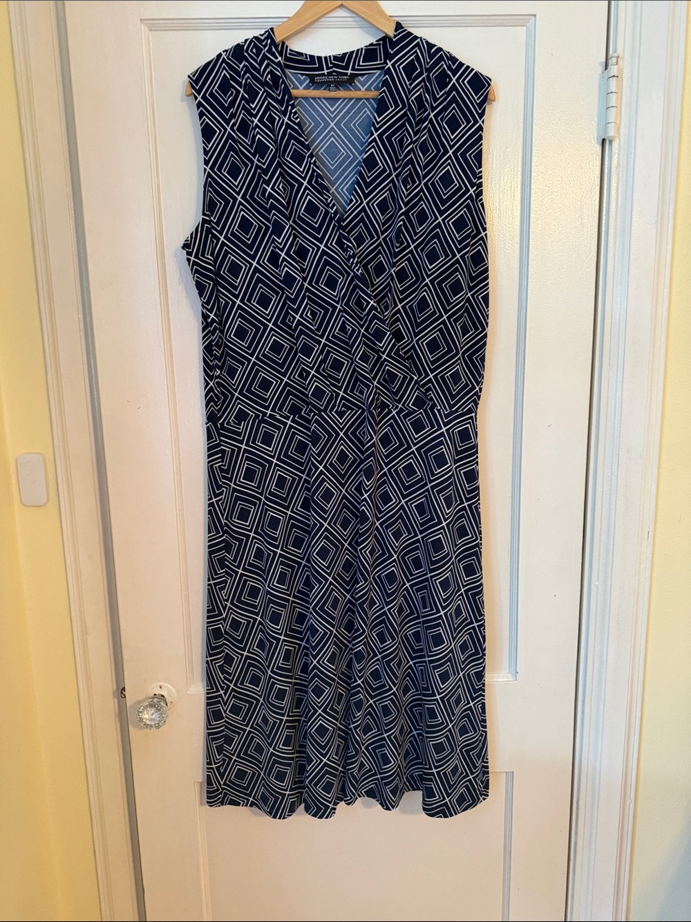 Jones New York Navy and White Geometric Dress